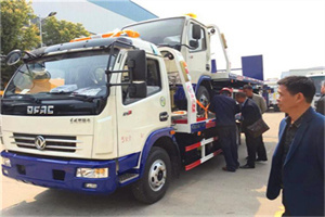 正宁汽车道路救援拖车价格